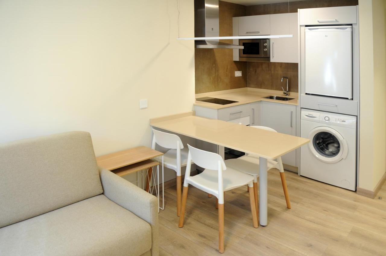 Apartamentos Turisticos Guiana ポンフェラダ エクステリア 写真